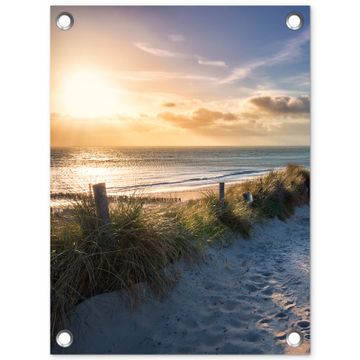 Tuinposter - Strandpad met Bankje bij Zonsondergang