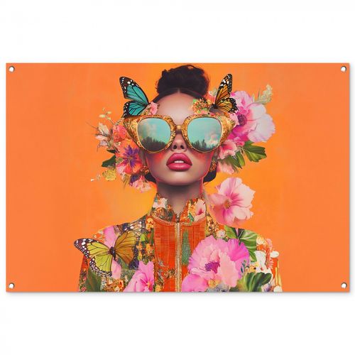 Tuinposter - Vlinders - Vrouw - Zonnebril - Kleurrijk