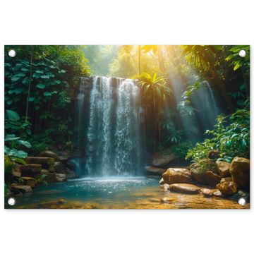 Tropische Waterval in Zonlicht